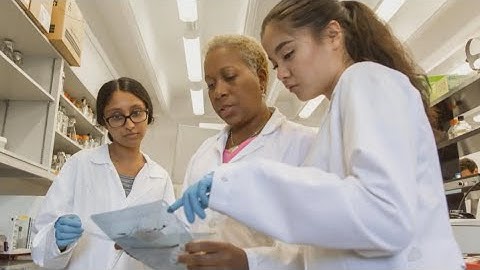 Pioneering cancer researcher wants more diversity in STEM fields