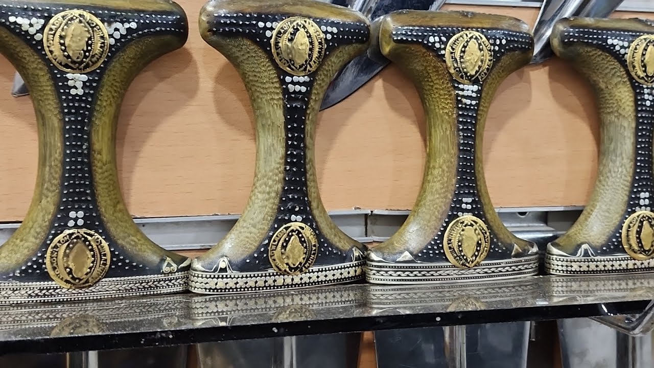 جديد طبيب الجنابي جنابي مصوعي شبيه ألصيفاني متنوعه قطع متوسط #طبيب_ألجنابي #جنبيه #جنابي #اليمن 