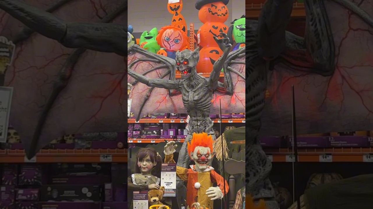 We have matching eye bags🥰🥰🥰 #halloween #halloweendecor