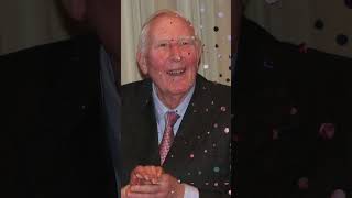 0506 In History Roger Bannisters Record-Breaking Mile On This Day In 1954