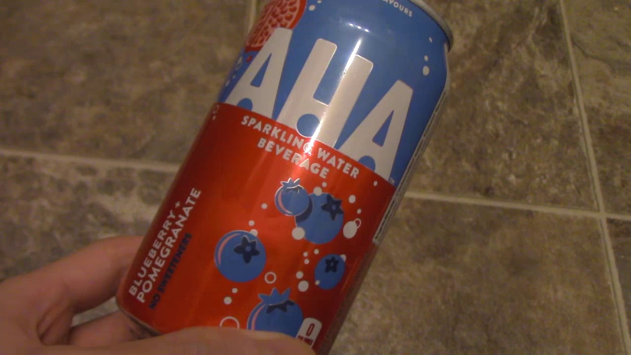 Review AHA Sparkling Water Blueberry Pomegranate