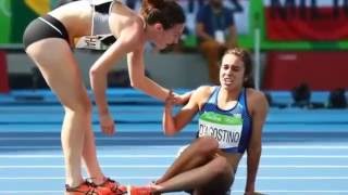 Inspirational Moment Nikki Hamblin Helps Abbey D'Agnostino in Rio Olympics 2016