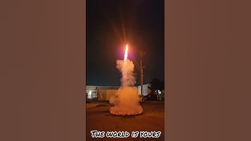 3 Stage The World Is Yours Strobe Rocket #strobe #rocket #fireworks #streetpyro #pyrotechnics