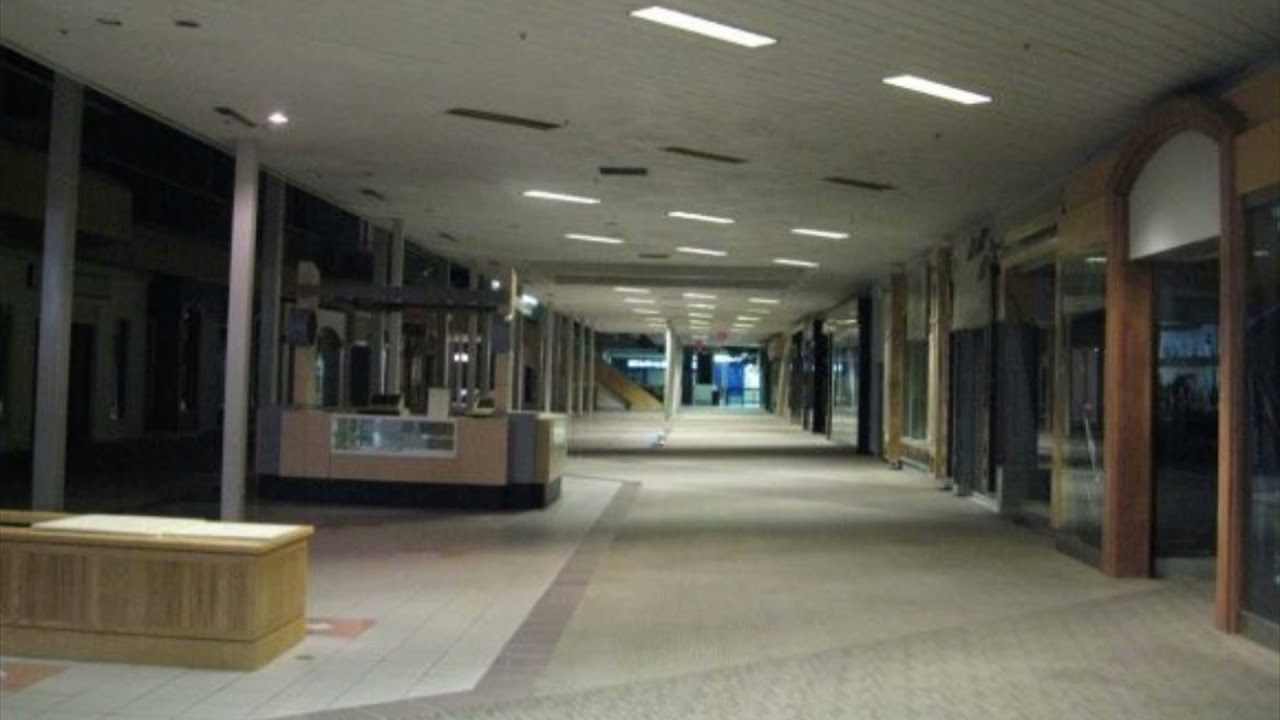 Creed - One Last Breath (but it's playing in an empty mall)