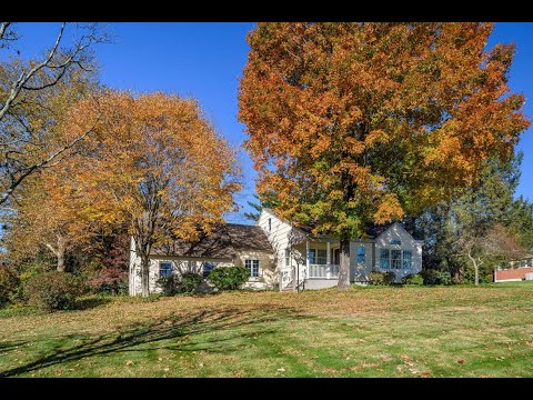 10 Valley View Road, Newtown, CT home video tour