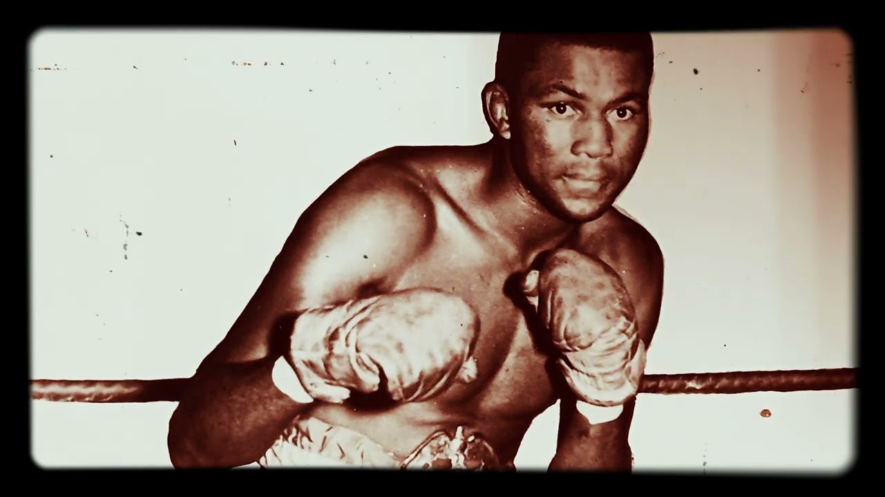 Bob Cat Bob Montgomery World Lightweight Champion.10 Greatest Black LightWeights of All Times.