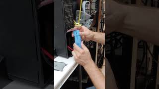 Apc Smart Ups Rt 2000 Battery Remove And Replace