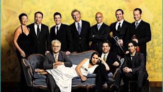 Pink Martini - Dosvedanya Mio Bombino - Hey Eugene chords