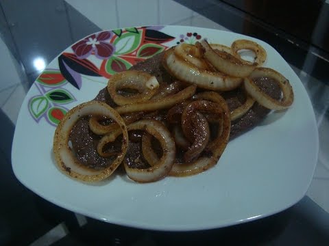 BIFE DE FÍGADO ACEBOLADO