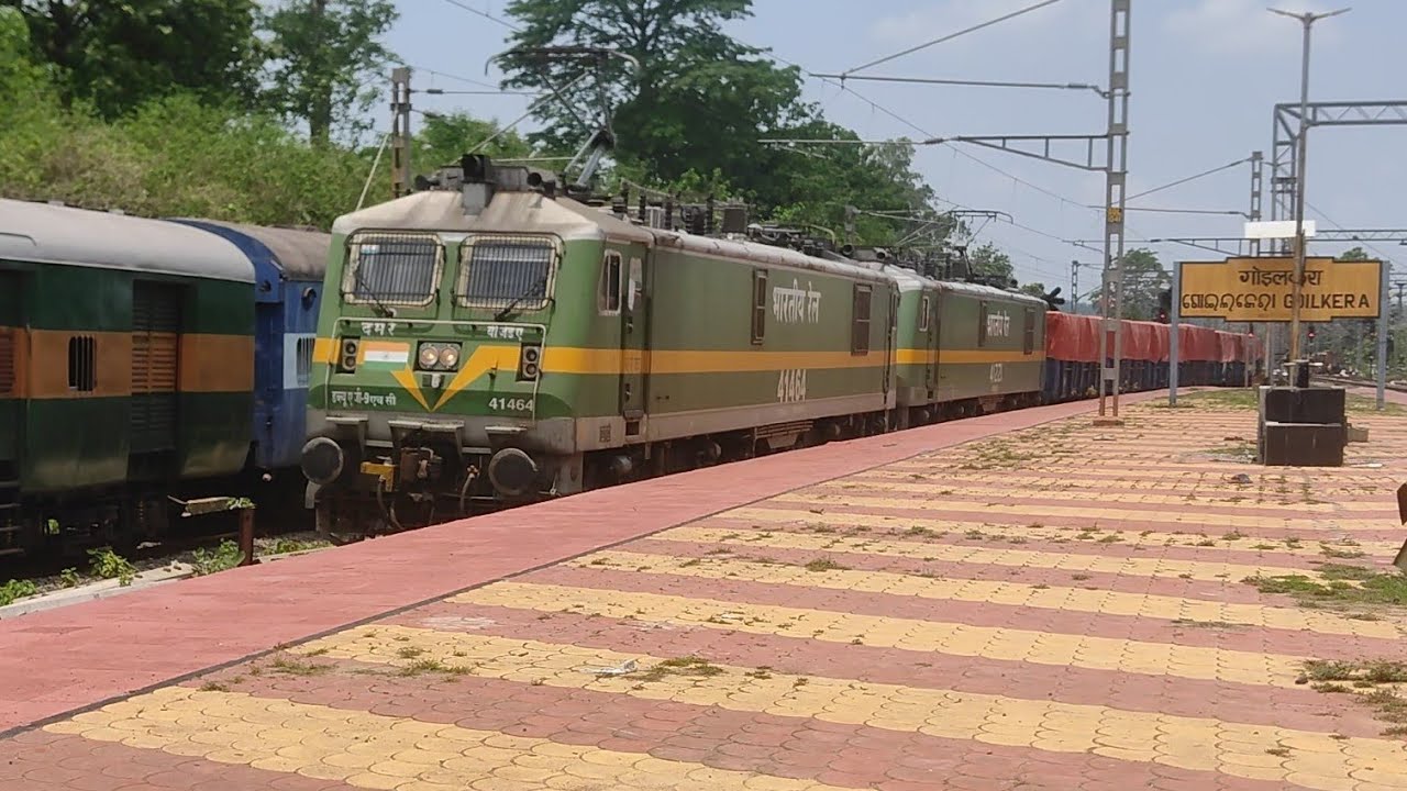 Goods train arriving on goilkera st|Freight train video|