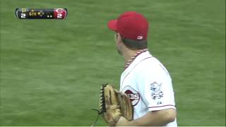 2012/06/07 Heisey's diving grab