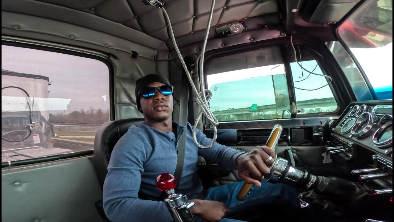 A Day In My Life | Truck Driver | Living The Dream - YouTube