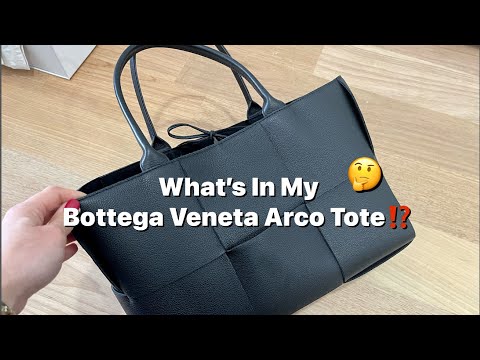 Bottega Veneta Arco tote: the bag I keep seeing everywhere this summer