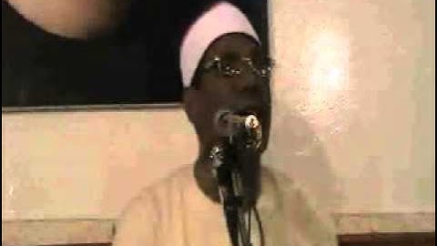لحظه انقطاع الكهرباء اثناء تلاوة الطاروطي Amazing