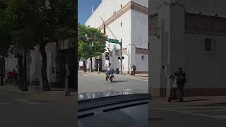 Kid Awkwardly Hangs on Back of Bike During Ride Through Town
Credit: Roger Bowes via Storyful
Original video: https://www.instagram.com/p/DasyXAKOhNu/
To purchase Storyful licensed videos for media use visit: http://video.storyful.com
For Storyful Newswire subscription inquiries, please contact sales@storyful.com
Twitter: https://twitter.com/storyful
Facebook: https://www.facebook.com/Storyful Kid Awkwardly Hangs on Back of Bike During Ride Through Town