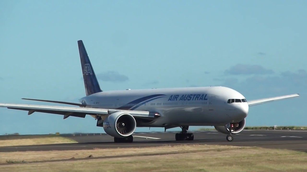 Plane Spotting Roland Garros Airport 2014 (RUN)