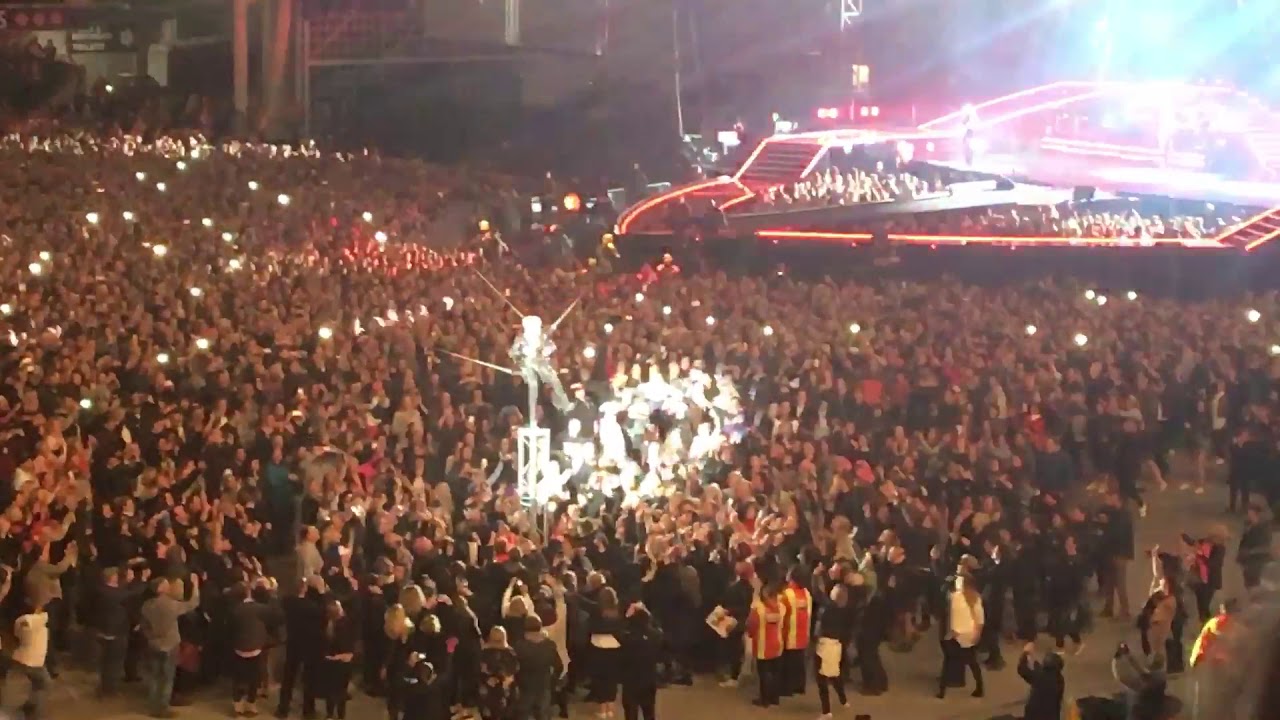 Pink, So What YouTube