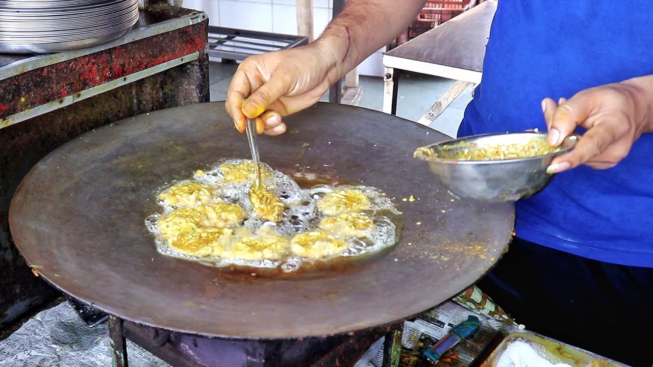 India Best Egg Manchurian In Surat | Mind Blowing Omlet Dish | Egg Street Food | Indian Street Food | Street Food Fantasy