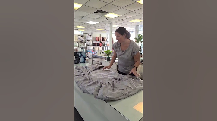 How to fold fitted sheets in less than 1 minute