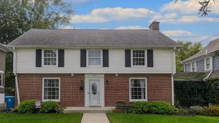 736 E 3rd Street, Dixon, IL Presented by JD Gieson.