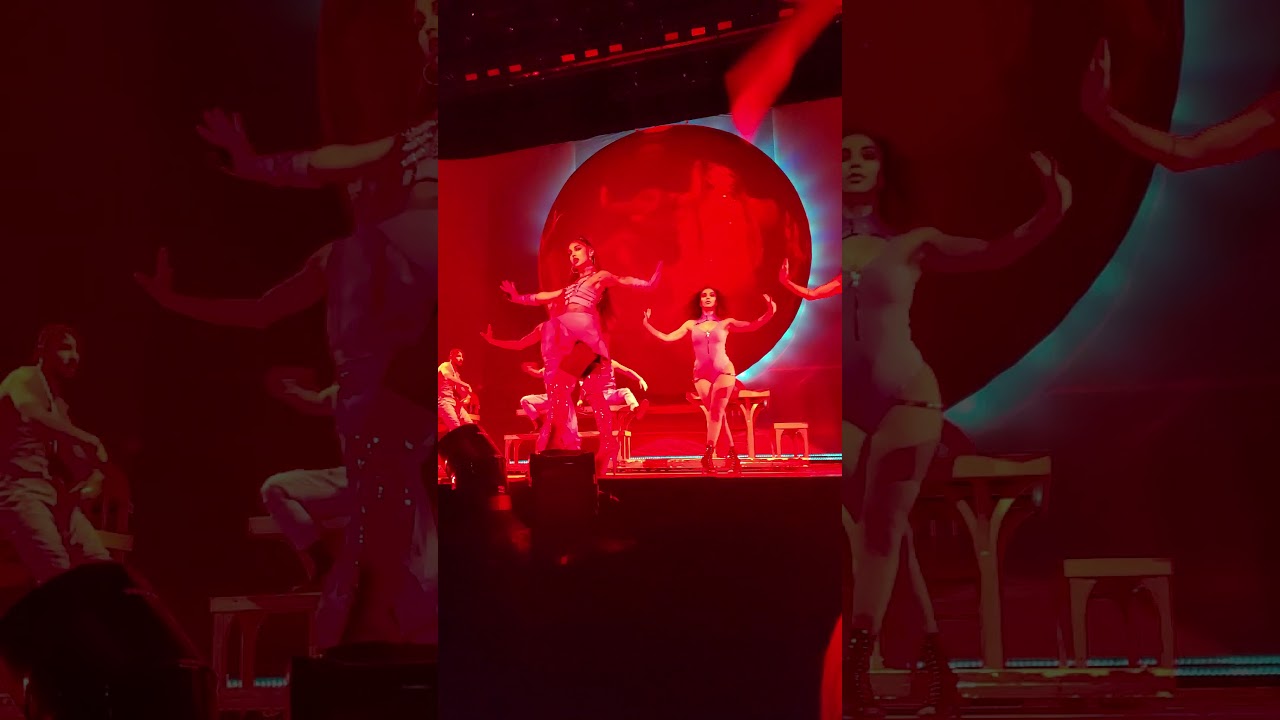 ARIANA GRANDE - BAD IDEA - LIVE SWEETENER WORLD TOUR ATLANTA 11/19