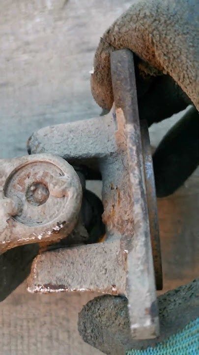 Рено Дастер 1.6 4х4 2014 года карданный вал - YouTube