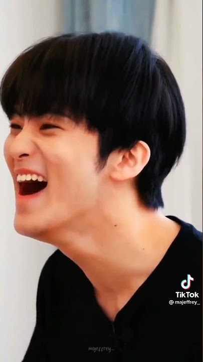 Mark klo ketawa nadanya sama semua😭