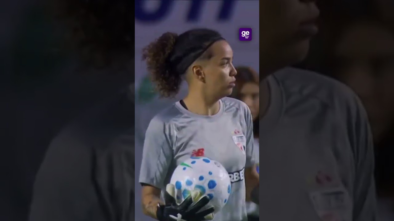 CARLINHA SE REDIME E DEFENDE PÊNALTI | SÃO PAULO 1 X 1 CORINTHIANS | #shorts | getv
