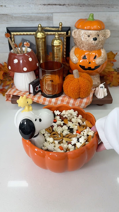 Asmr movie night snack 🍿👻 #asmr #snacks #satisfying #aesthetic #halloween #shorts #viral
