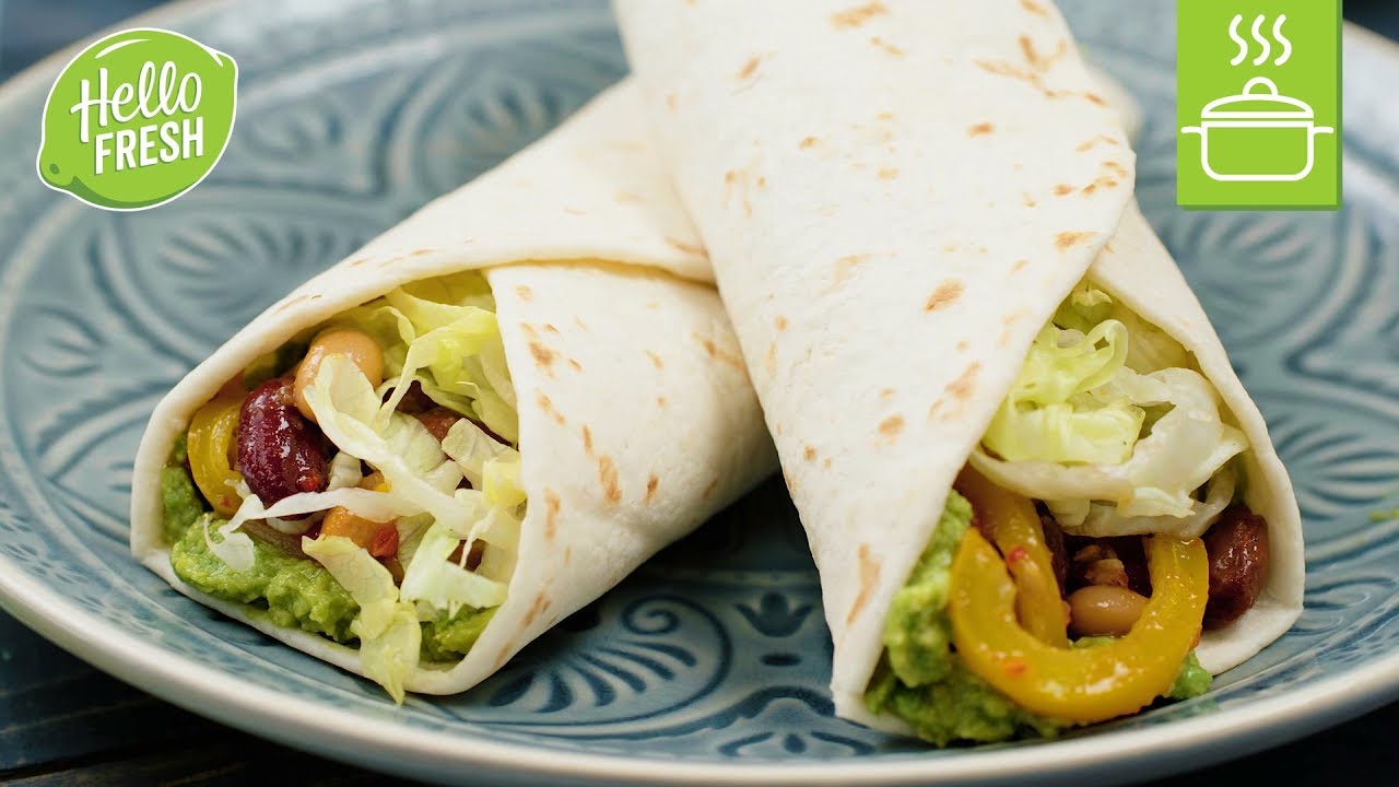 Mexikanische Burritos mit Bohnen, Gemüse und Guacamole | Vegetarische ...