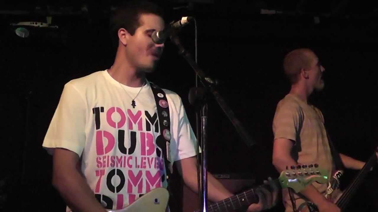 Ease Up at Winstons Beach Club (Full Set)