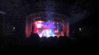 In Dream Live In Clacton, Till I kissed Ya/Cathy's Clown