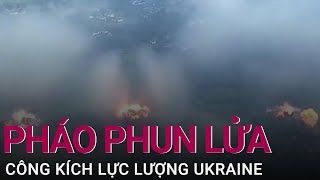 Khoảnh khắc pháo phun lửa Nga công kích lực lượng Ukraine | VTC Now