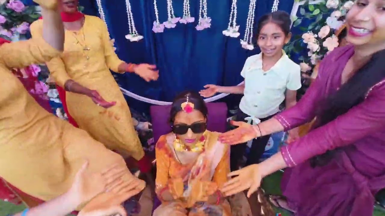 Sadi haldi family member video