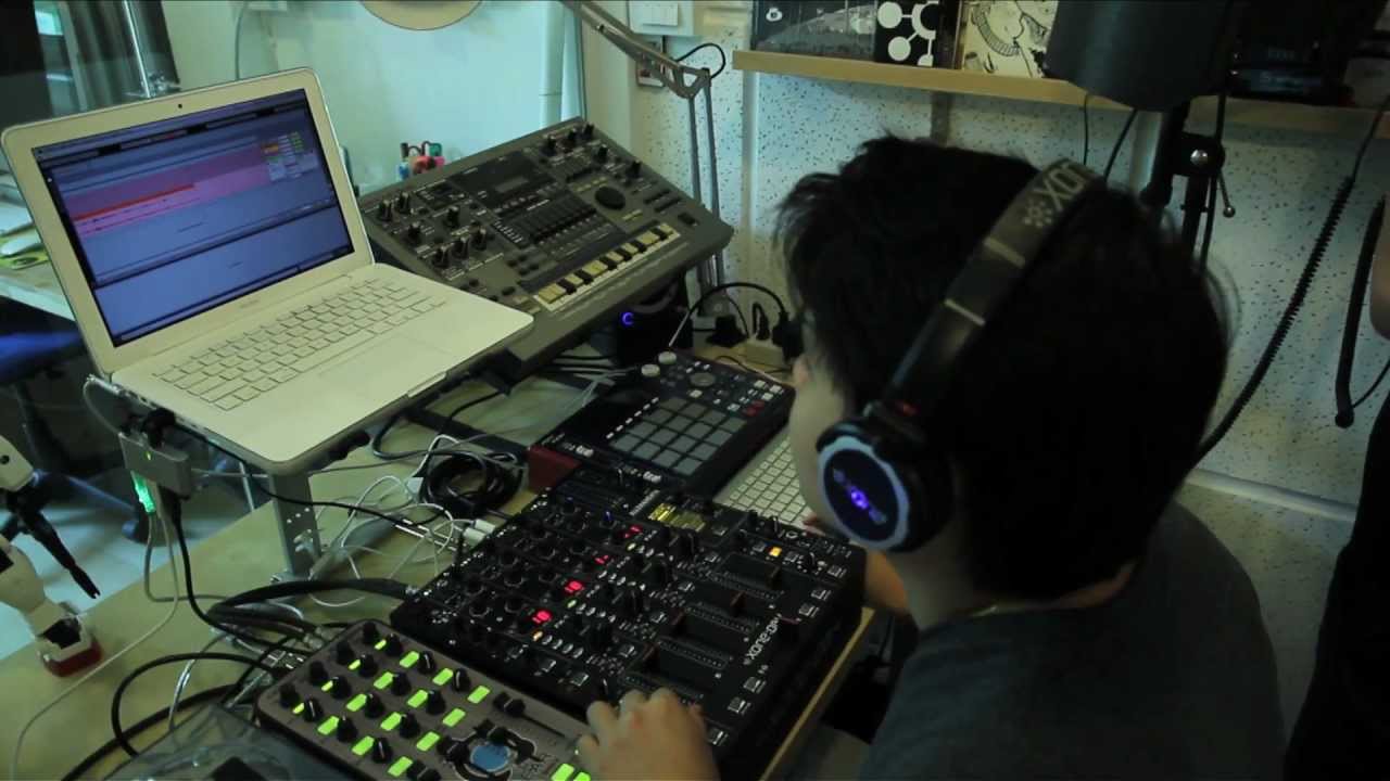 IN EAR BEAT DJ&ELECTRONIC MUSIC SCHOOL BANGKOK YouTube