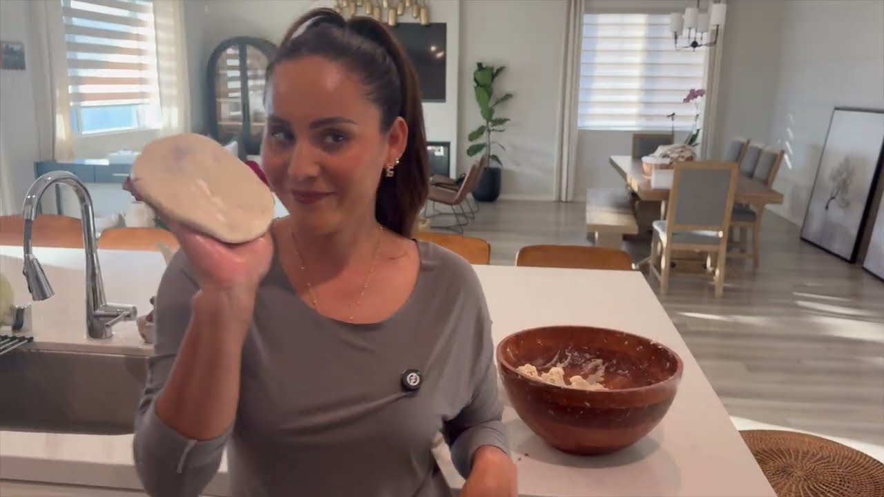 Una Mexicana Haciendo Pupusas, Como me Quedaron?