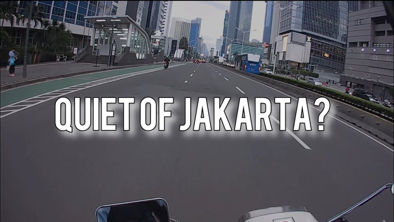 POV Riding Vespa Classic | Less traffic on Jakarta