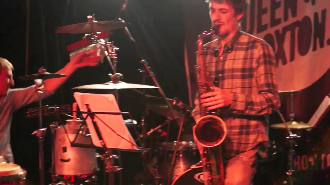 'Tuggin' The Pug' (Resolution 88) Live at Queen of Hoxton *unreleased*