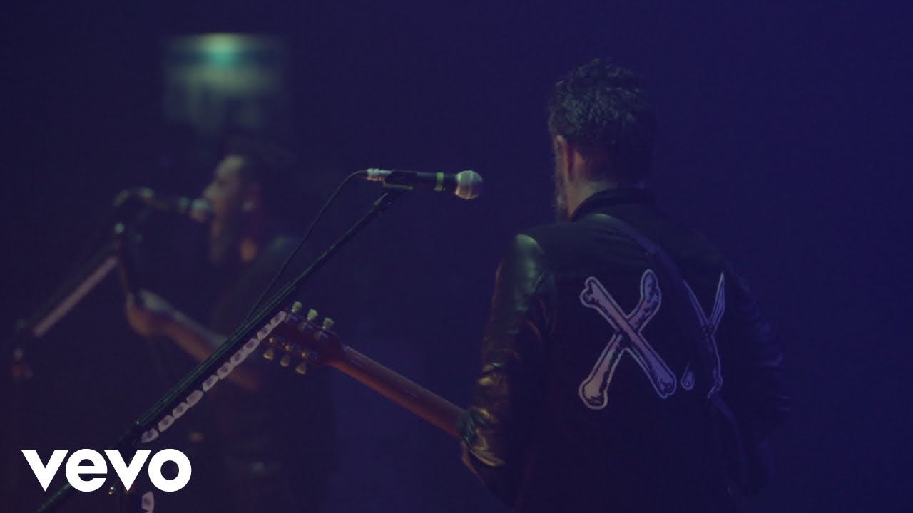 在 YouTube 上觀看「Molotov - Rap Soda Y Bohemia (Desde El Palacio De Los Deportes)」