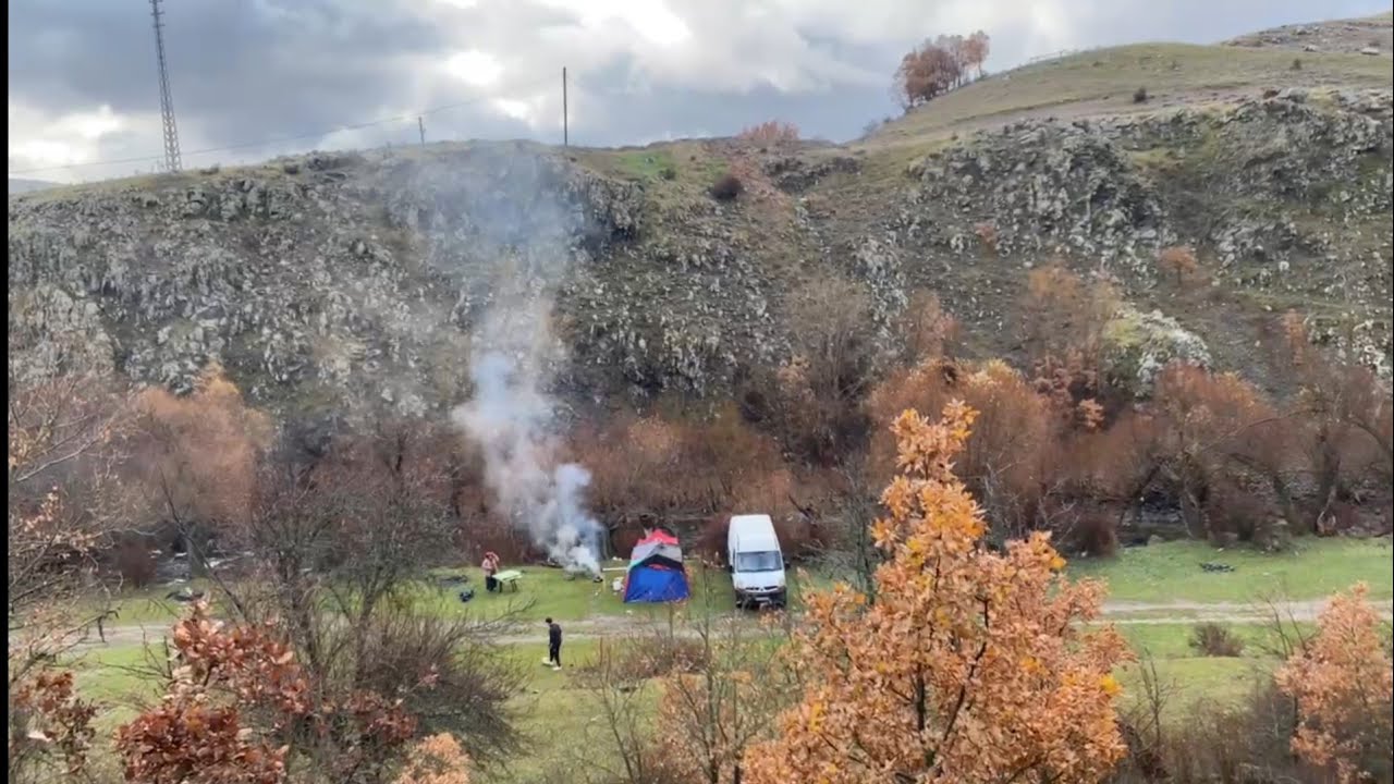 Babaannem ile yağmurlu havada kamp(Çadırımızı su bastı)