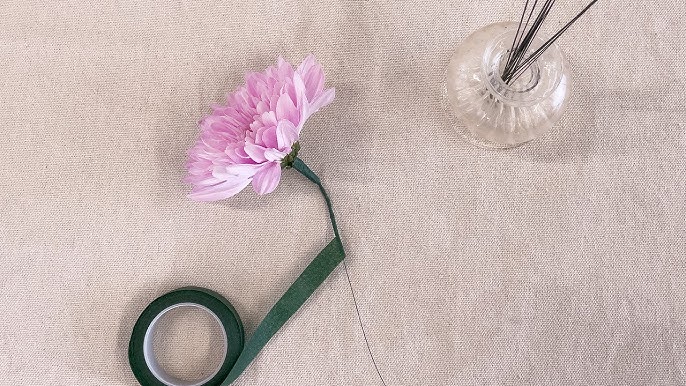 DIY Wedding Flowers - How to wire and tape flowers and foliage by  Campbell's Flowers 