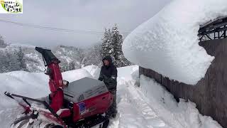 雪の降った日の廃屋 Nearly stranded in a snowstorm at Nishinokawara, a hidden