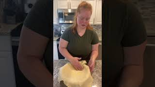 Details How to crimp your pie dough viral #holiday #holidaycountdown... #Shorts #littleredscincy News