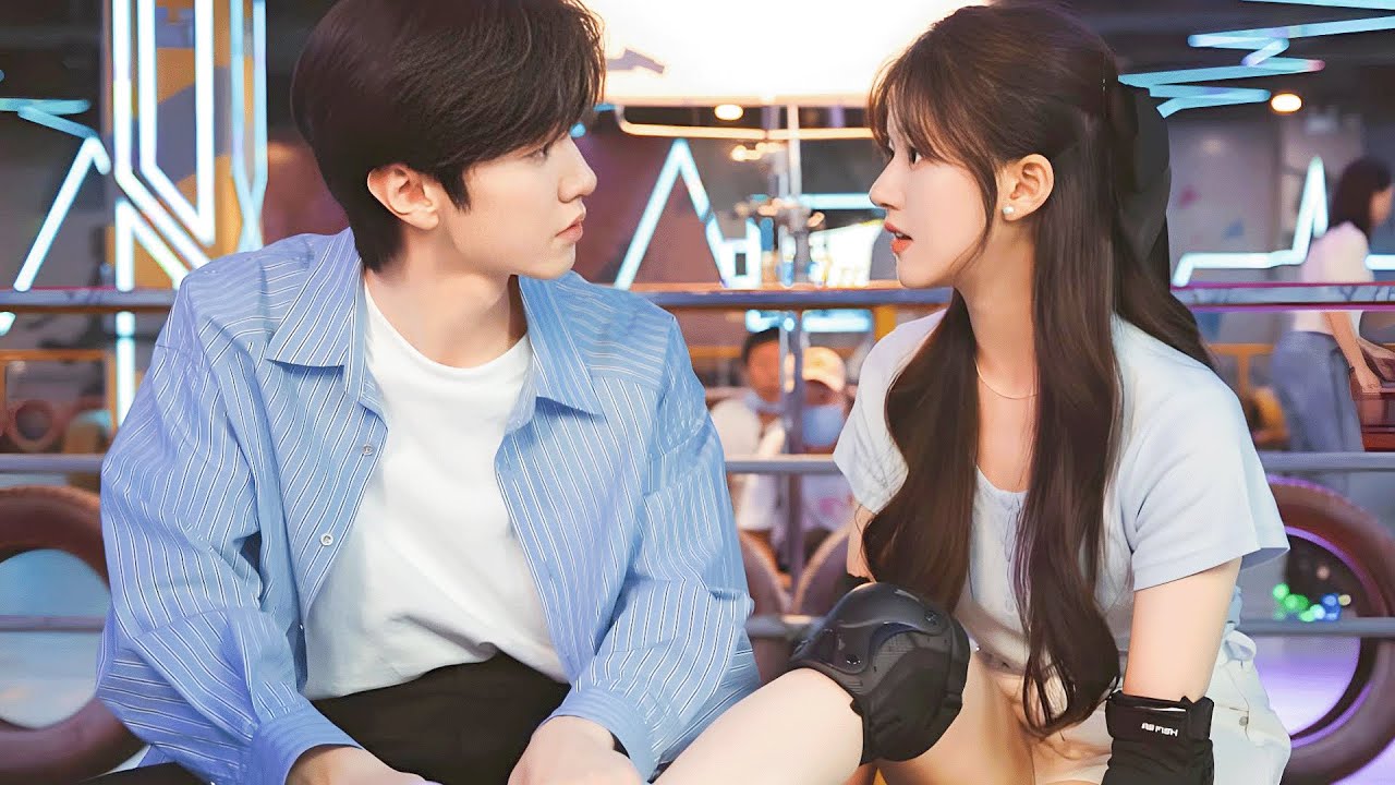 💗灰姑娘和校草親密滑冰，按耐不住要親他！🥰#cdrama #zhaolusi