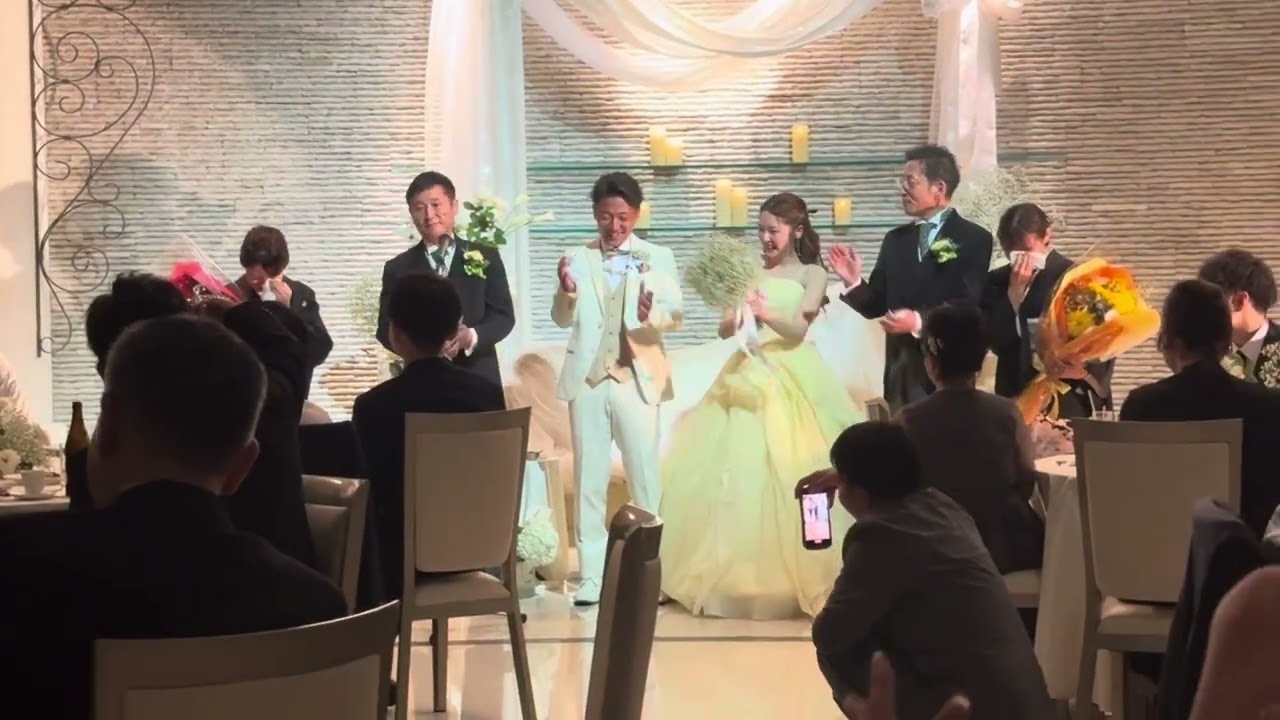 新郎新婦感動の挨拶からの歴史を刻んだ新郎父の挨拶