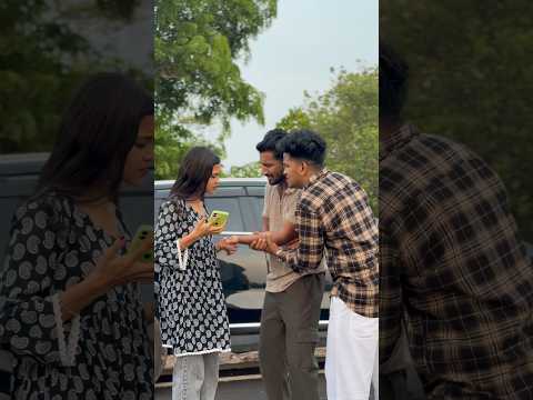 Paambu kadichu chechi😳🤣 thumbnail