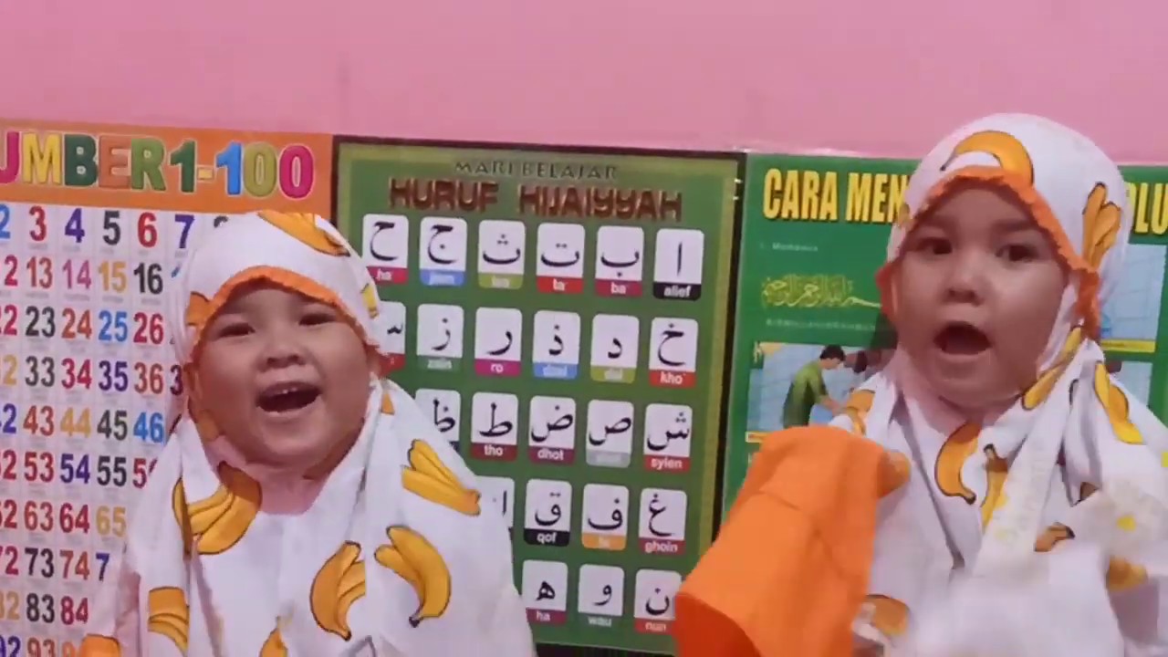  Kembar  Belajar mengaji  dan berdo a YouTube