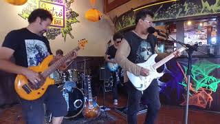 Perfect Stranger - FeNeMe Rock Band em Monte Verde - MG