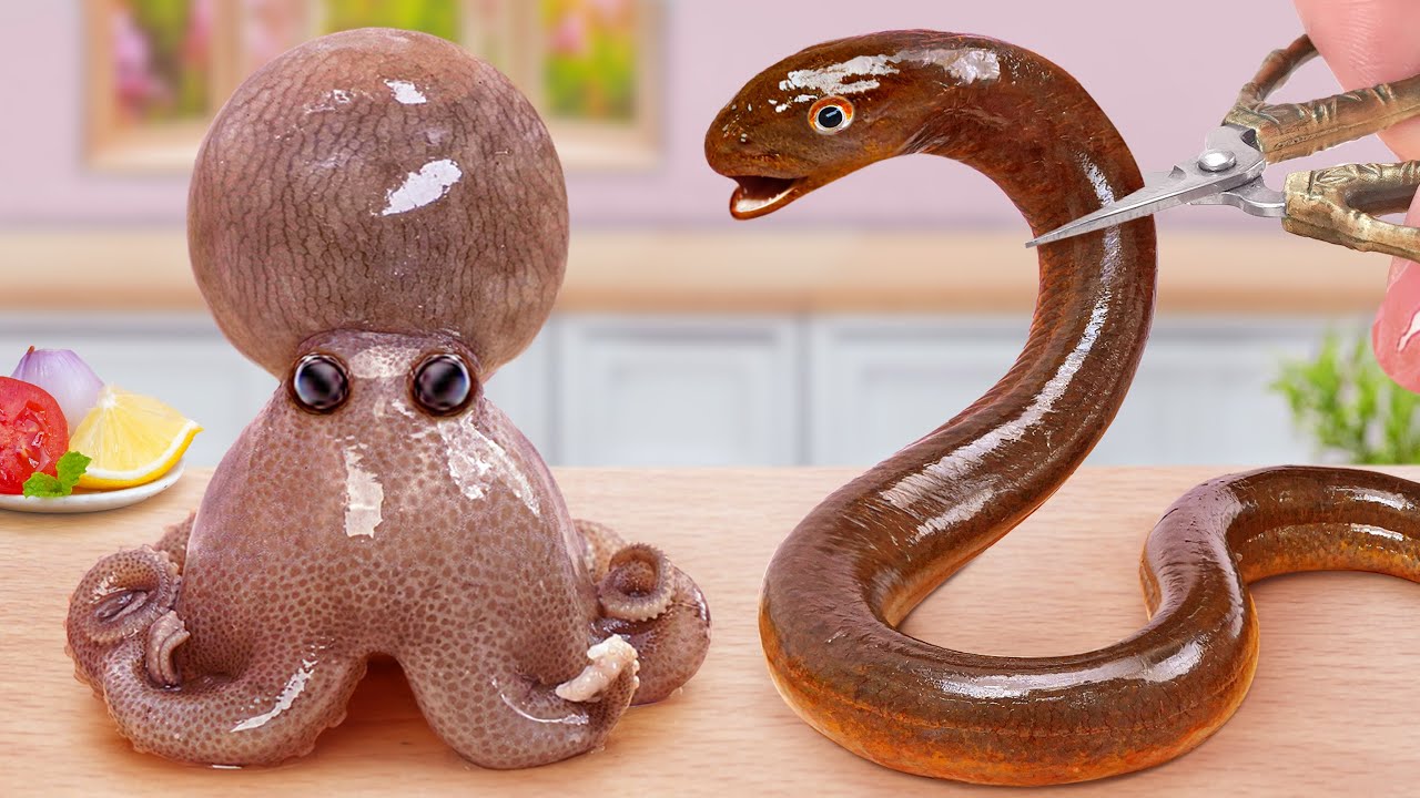 Japanese Food Recipes 🍣 Tiny Cooking Grilled Eel and Octopus Sushi Rolls 😍 Mina Mini Kitchen