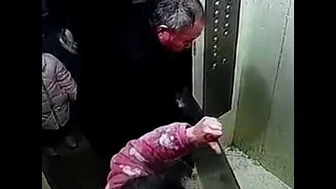 中国 China エレベーター挟み込み事故集 Elevator Pinching Accident Collection 收集电梯困人事故 